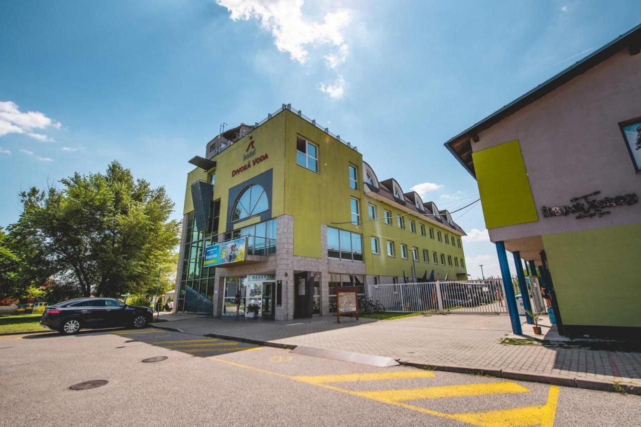 Hotel And Park Divoka Voda Bratislava Dış mekan fotoğraf