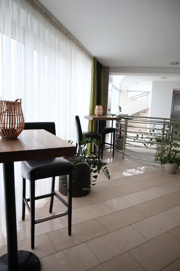 Hotel And Park Divoka Voda Bratislava Dış mekan fotoğraf